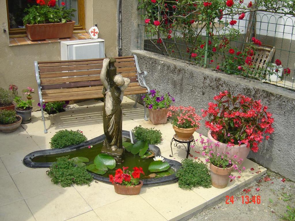 Aux Quatre Saisons Axat Bed & Breakfast Exterior foto