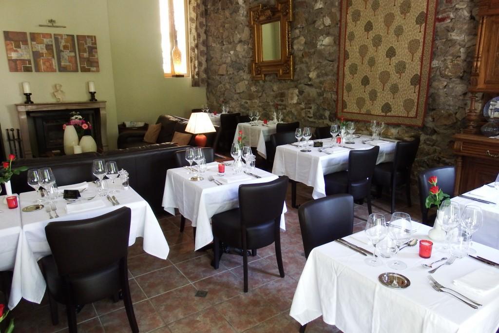 Aux Quatre Saisons Axat Bed & Breakfast Exterior foto